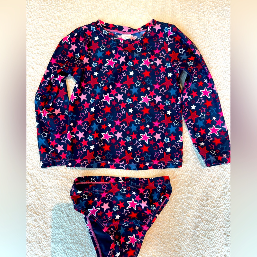 Gap size 4 star rash guard swimsuit